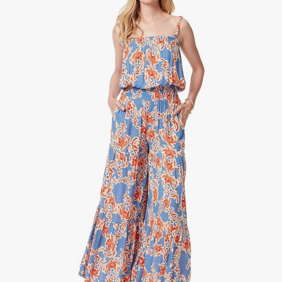 Jumpsuit (S) - Picture 2 of 5